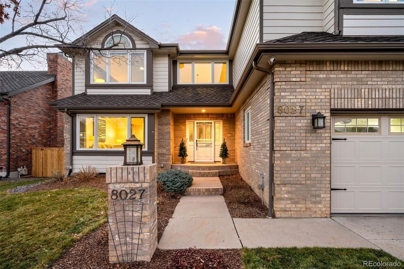 8027 S Fairfax Ct, Centennial, CO 80122