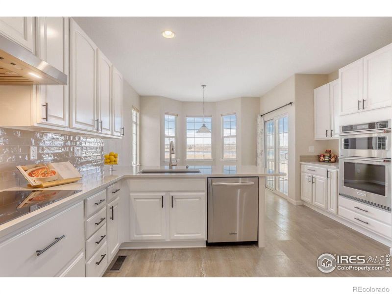 13733 Stone Cir #102, Broomfield, CO 80023