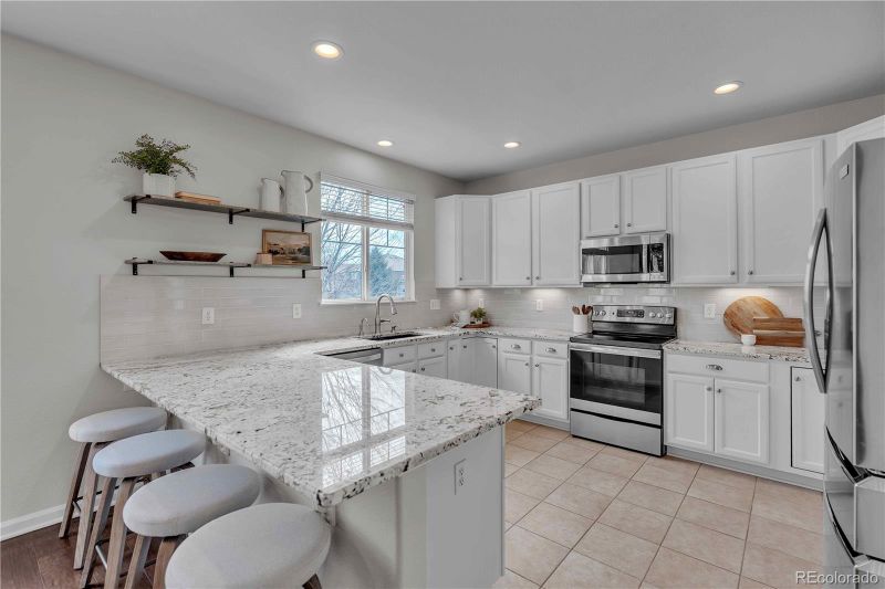 10564 Westcliff Pl, Highlands Ranch, CO 80130