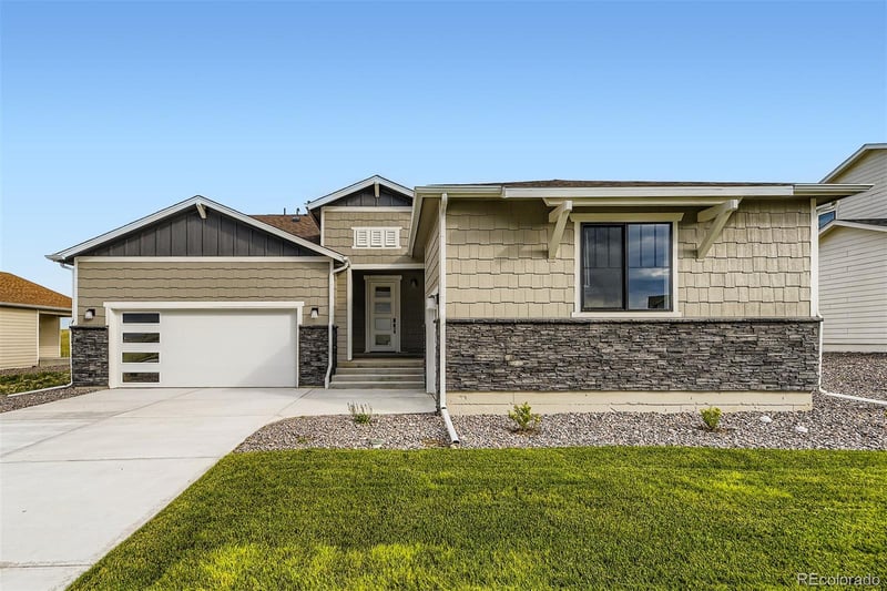 5531 Callaway Garden Dr, Elizabeth, CO 80107