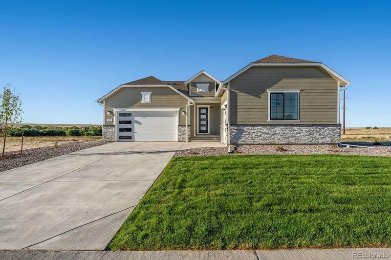5531 Callaway Garden Dr, Elizabeth, CO 80107
