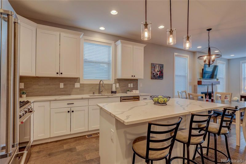 4792 S Acoma St, Englewood, CO 80110
