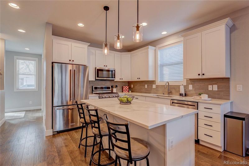4792 S Acoma St, Englewood, CO 80110