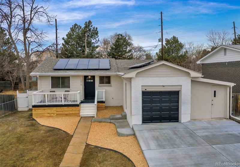 1515 S Carlan Ct, Denver, CO 80219