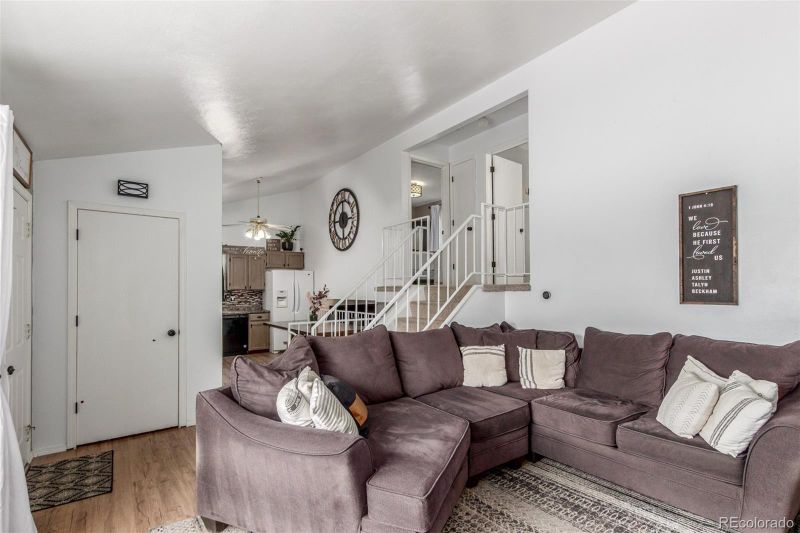 4219 S Halifax Ct, Aurora, CO 80013