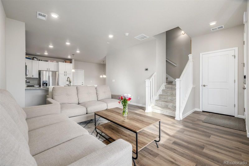 14933 E Belleview Dr, Aurora, CO 80015