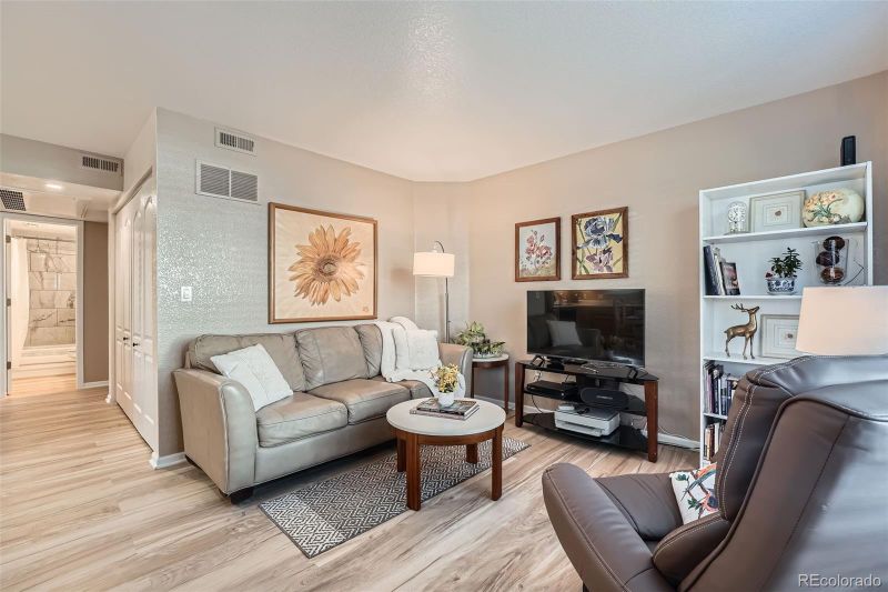 1648 S Cole St #A2, Lakewood, CO 80228
