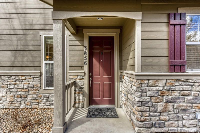 3856 Stonebrush Dr, Highlands Ranch, CO 80126