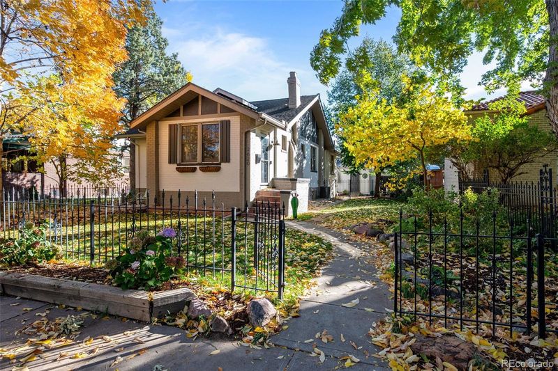 2620 Bellaire St, Denver, CO 80207