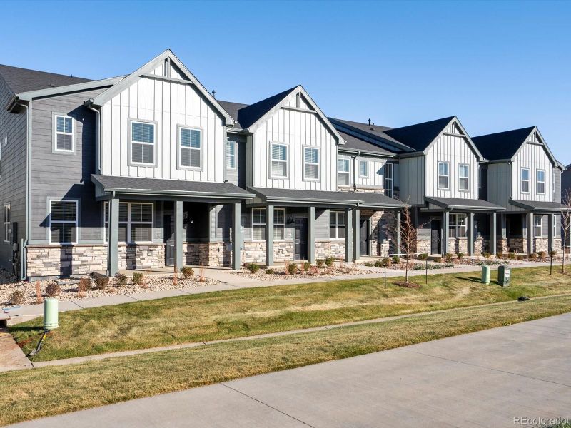 1600 Riverplace Dr #1, Windsor, CO 80550
