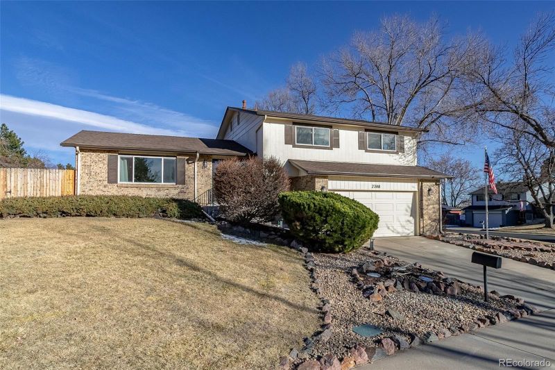 2388 S Garrison Ct, Lakewood, CO 80227