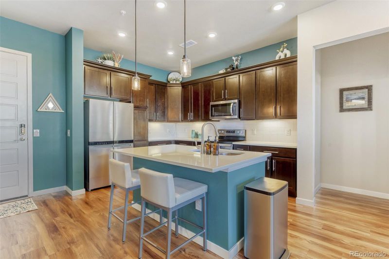 420 E Fremont Pl #407, Centennial, CO 80122