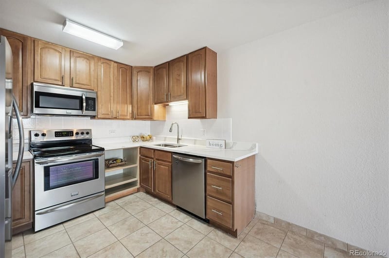 715 S Alton Way #5D, Denver, CO 80247