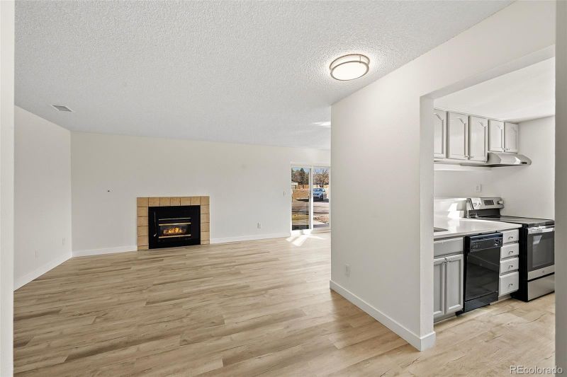 3053 S Ursula Cir #102, Aurora, CO 80014