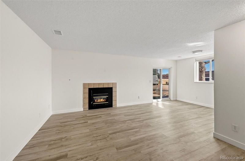 3053 S Ursula Cir #102, Aurora, CO 80014