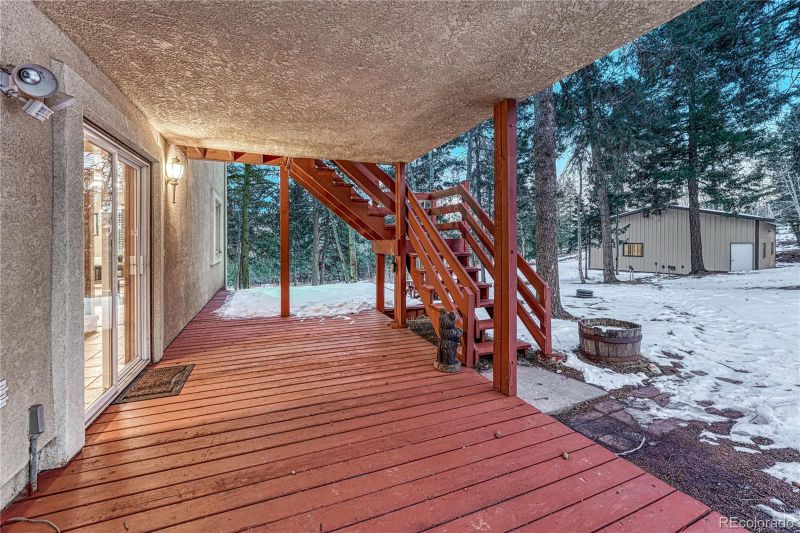 909 S West St, Woodland Park, CO 80863