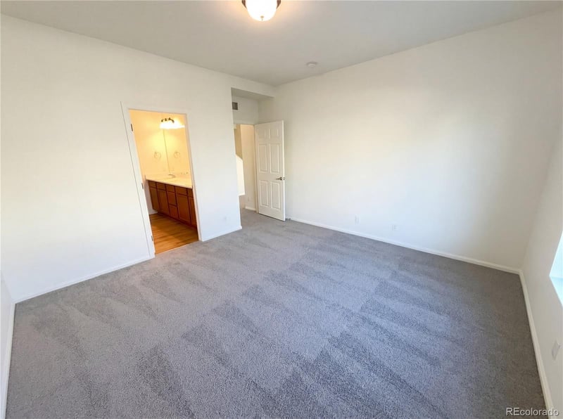 18257 E 52nd Ave, Denver, CO 80249