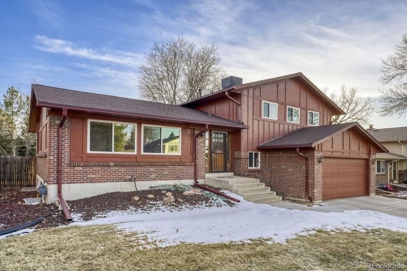 7464 E Colgate Pl, Denver, CO 80231