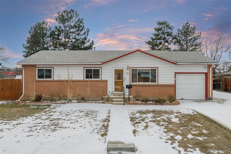 3095 S Zurich Ct, Denver, CO 80236