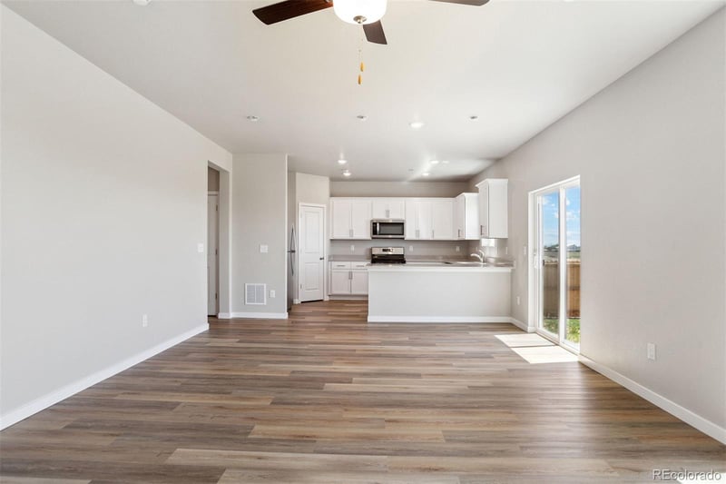 48165 Shetland Dr, Bennett, CO 80102