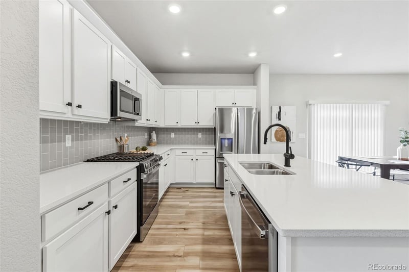 21041 E 63rd Dr, Aurora, CO 80019