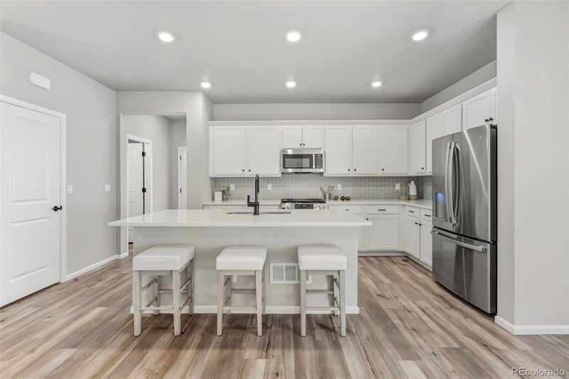 21041 E 63rd Dr, Aurora, CO 80019