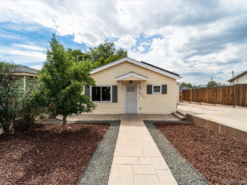 3090 W Hawthorne Pl, Denver, CO 80221