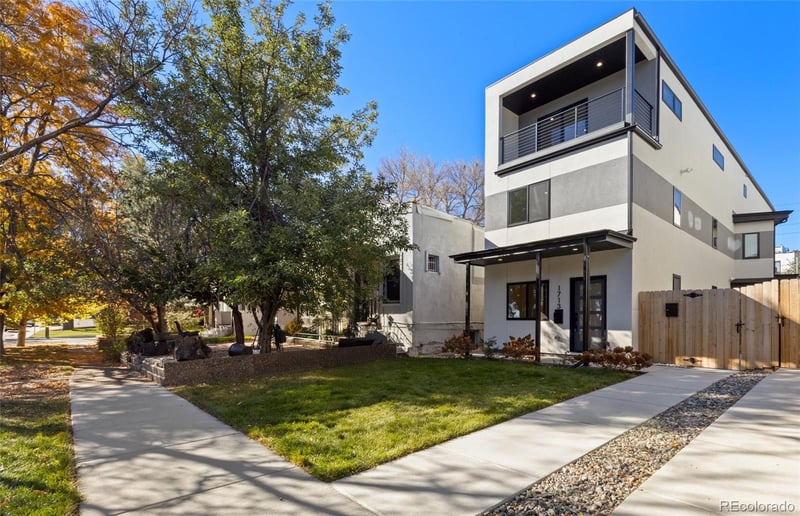 1715 Grove St, Denver, CO 80204