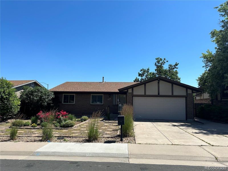 2318 S Rifle St, Aurora, CO 80013