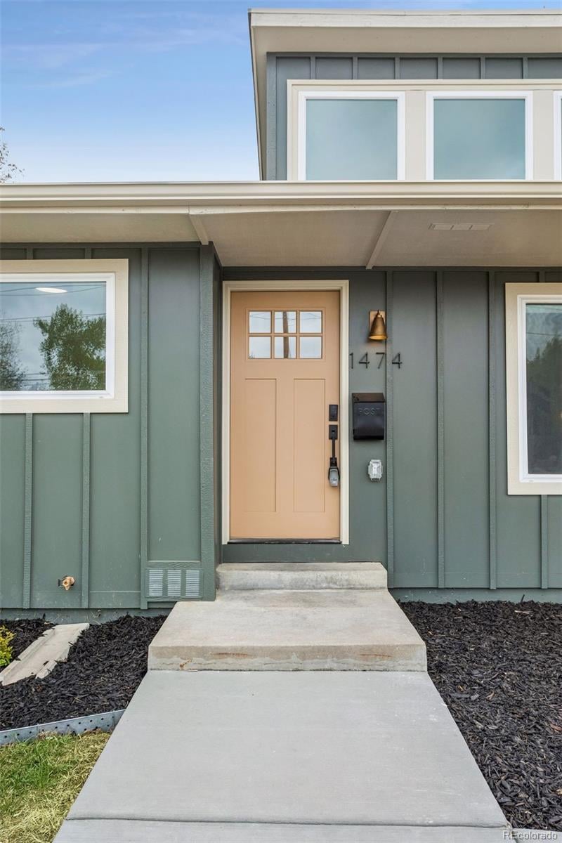 1474 W Lake Ave, Littleton, CO 80120