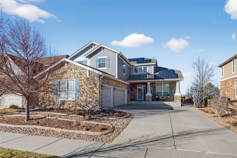 26201 E Davies Dr, Aurora, CO 80016