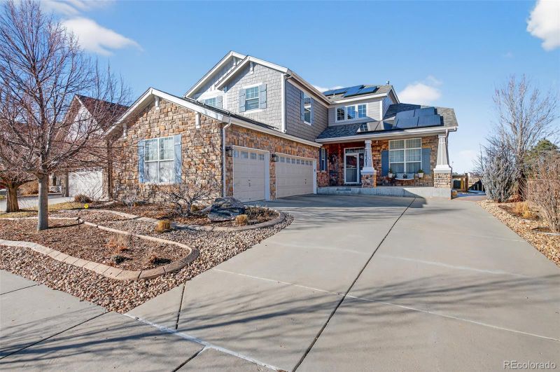 26201 E Davies Dr, Aurora, CO 80016