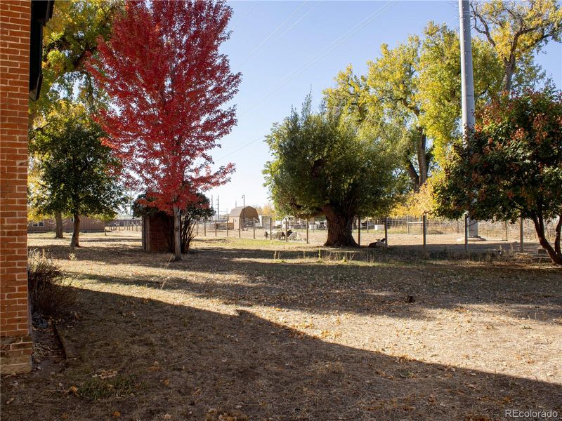 2306 E 1 St St, Loveland, CO 80537