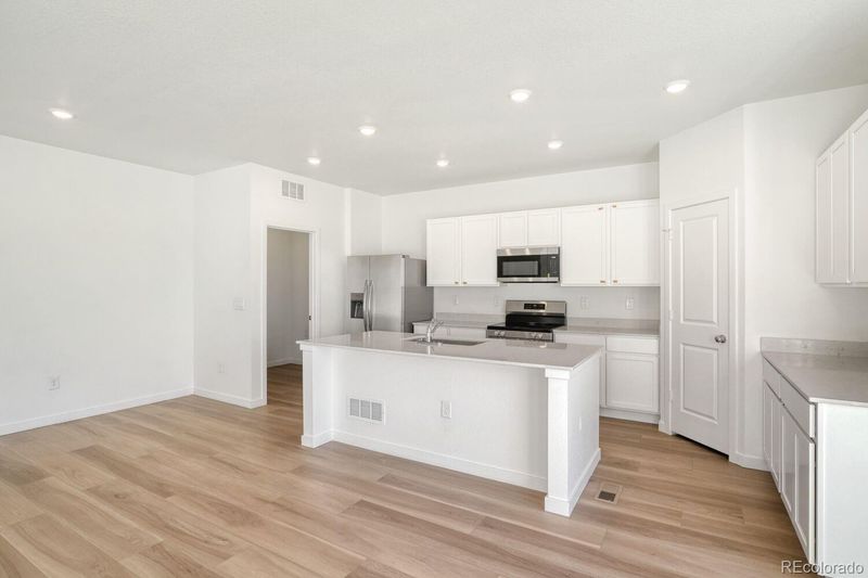 45878 Mill Ave, Bennett, CO 80102