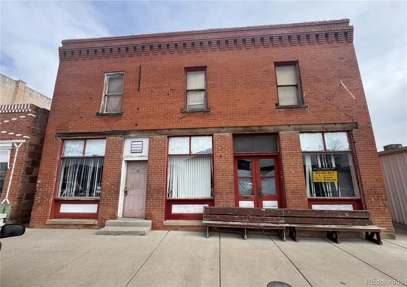 50 S Main St, Keenesburg, CO 80643