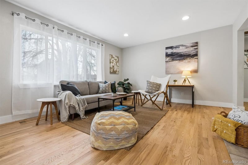 2634 Ivanhoe St, Denver, CO 80207
