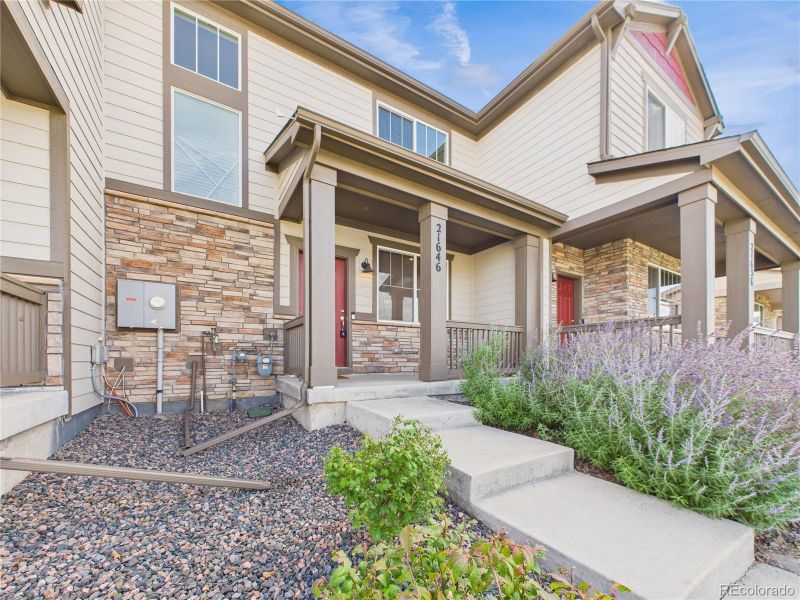 21646 E 59th Pl, Aurora, CO 80019