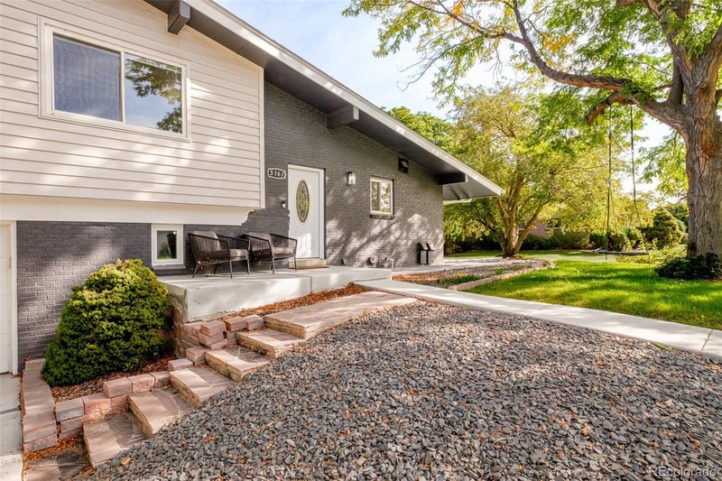 5161 W Quarles Dr, Littleton, CO 80128