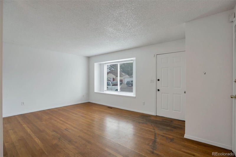 4437 Durham Ct, Denver, CO 80239