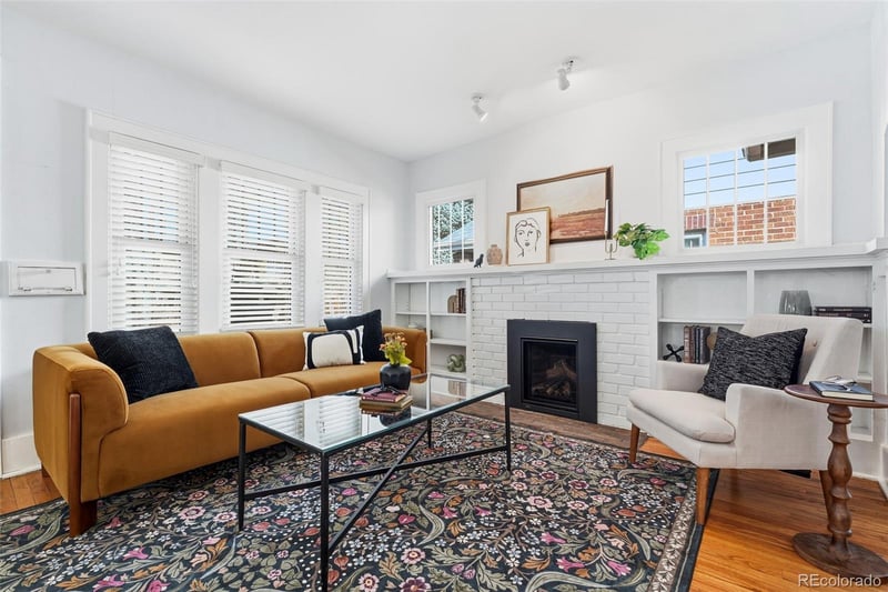 2332 N Glencoe St, Denver, CO 80207