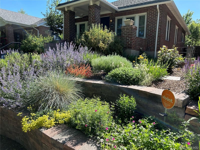 2332 N Glencoe St, Denver, CO 80207