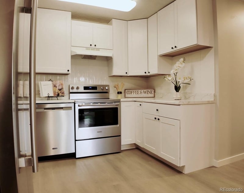 755 S Alton Way #12C, Denver, CO 80247