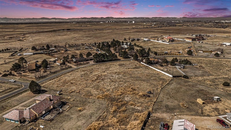 978 S Buchanan St, Aurora, CO 80018