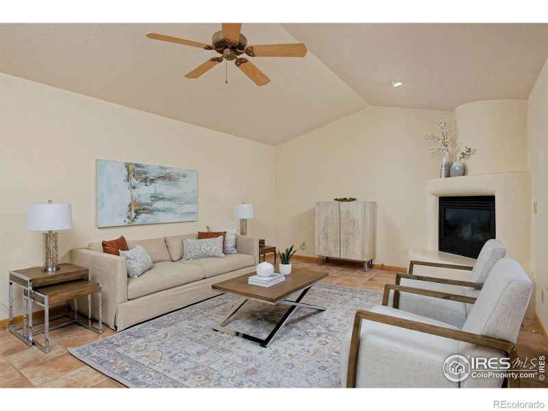 989 W 41st St, Loveland, CO 80538