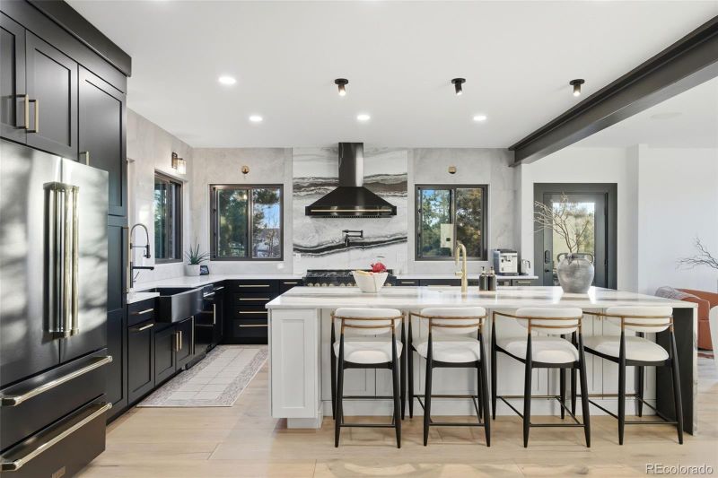 975 Woodmoor Dr, Monument, CO 80132