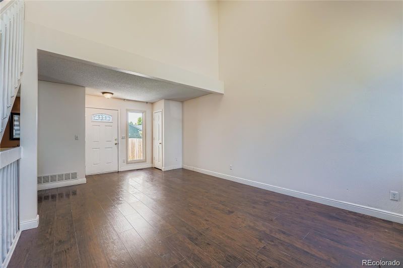 3742 S Ensenada St, Aurora, CO 80013