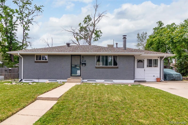 2612 Meadowbrook Dr, Denver, CO 80221