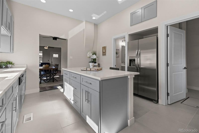 146 Stuart St, Denver, CO 80219