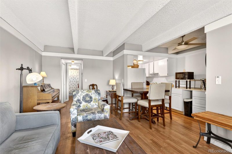 800 W Belleview Ave #411, Englewood, CO 80110