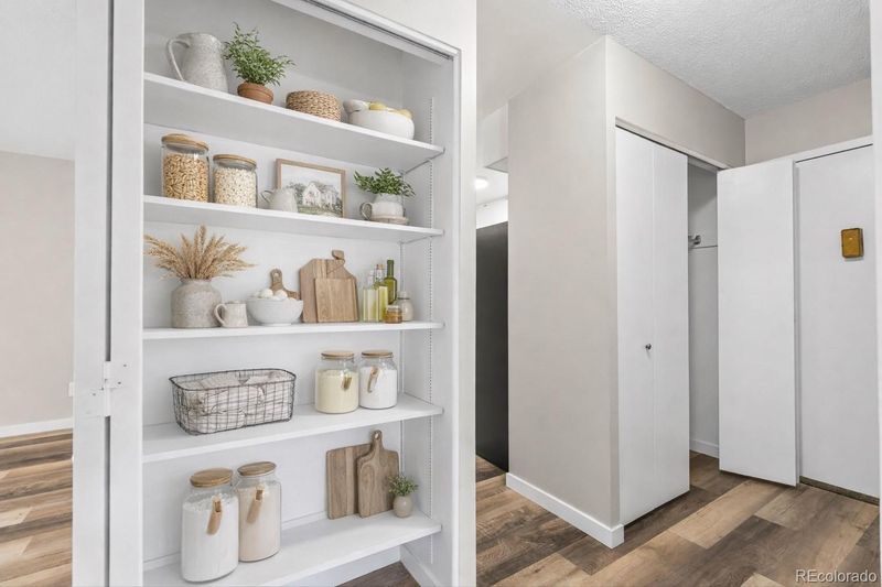 9335 E Center Ave #1B, Denver, CO 80247